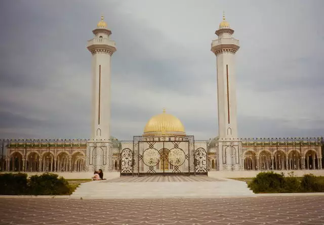 Zer ikusi Monastir-en: Museoa-Mausoleoa Habib BURGIBIBA 7430_1