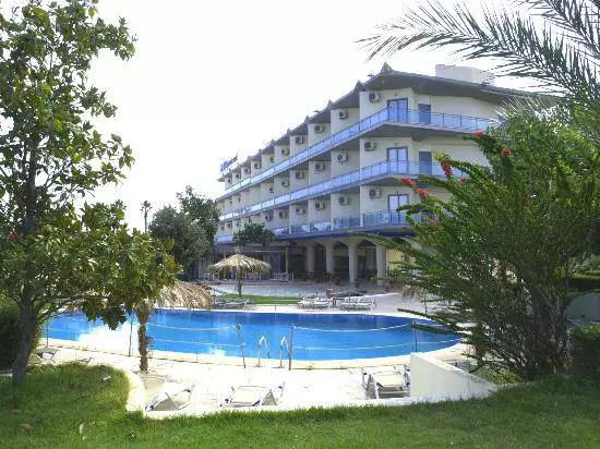 Koji hotel je bolji za boravak u Corinthu? 7438_3