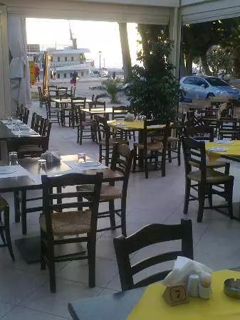 อาหารใน Loutraki: ราคาที่กิน? 7455_2