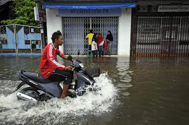 O afea e sili ai le malolo i luga o le phuket? 7459_4