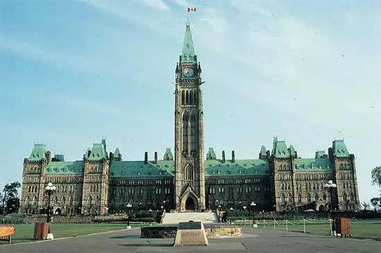 E tatau ona o ese 'aiga i Ottawa? 7479_2