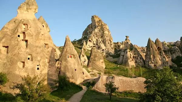 ฉันควรเห็นอะไรใน Cappadocia 7695_2