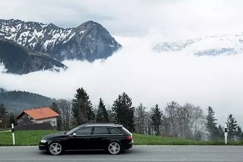 Aluguer de vehículos en Liechtenstein. Que documentos necesitas e canto custa? 7708_2