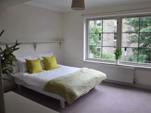 Hotel mana yang lebih baik untuk tinggal di Edinburgh? 7916_9