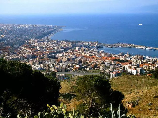 Hvornår er det bedre at slappe af i Reggio di Calabria?