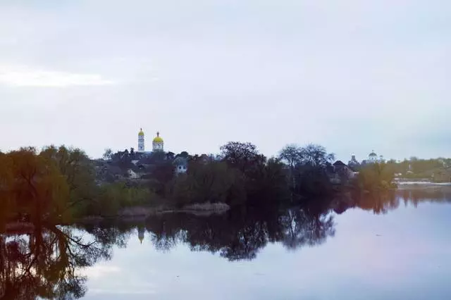 Descanso en la Iglesia Blanca: por y en contra 7966_13