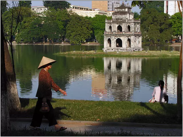 Unsang orasa kini labi ka maayo nga magpahulay sa Hanoi?