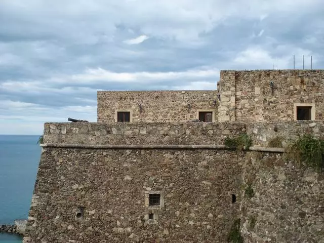 Reggio Di Calabria-д зочлоход ямар аялал хийхэд тохиромжтой вэ? 8051_1