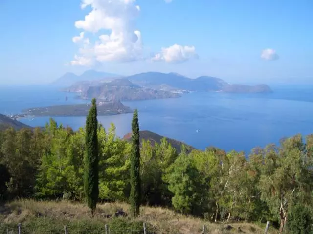 Wéi eng Excursioune wäert am Reggio di Calabria besichen? 8051_5