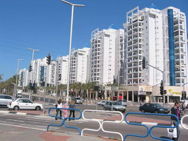 Mga Tampok sa Pahulay sa Ashdod 8080_1