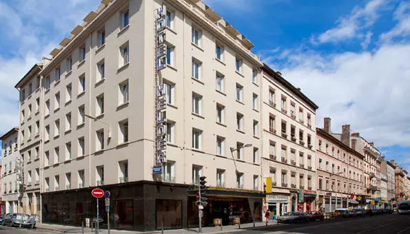 Hotel mana anu langkung saé cicing di Lyon?