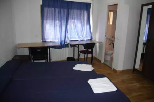 Mga barato nga hotel ug mga hostel sa Madrid 8169_7