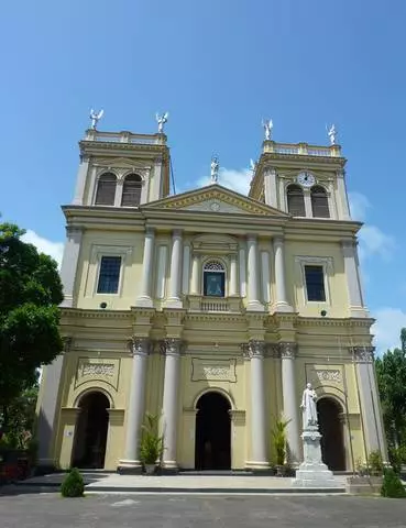 ¿Cuáles son los lugares interesantes que vale la pena visitar en Nembo? 8213_3