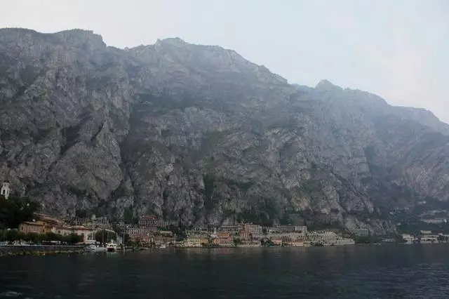 Sezonul de vacanță în grădină. Când este mai bine să mergi la Garda să se odihnească?