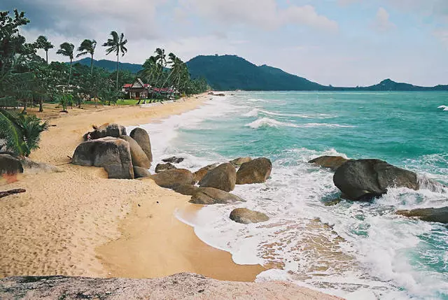 Mennyi idő van a Lamai Beach-en pihenni?