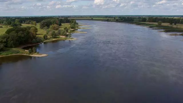 Spindlers MLYN: Ondeserveerd verlaten in de zomer 8510_2