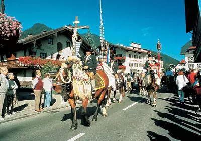 Hvilke traditionelle helligdage kan besøges i Salzburg? 8563_15