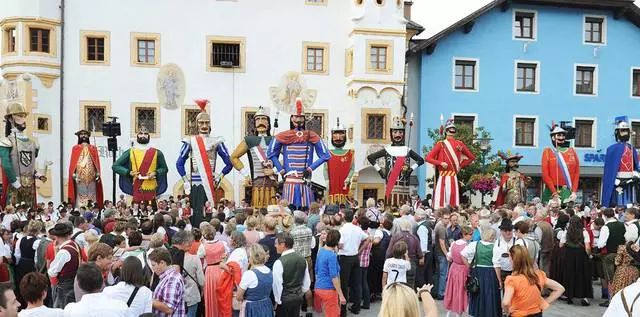 Koji se tradicionalni praznici mogu posjetiti u Salzburgu? 8563_19