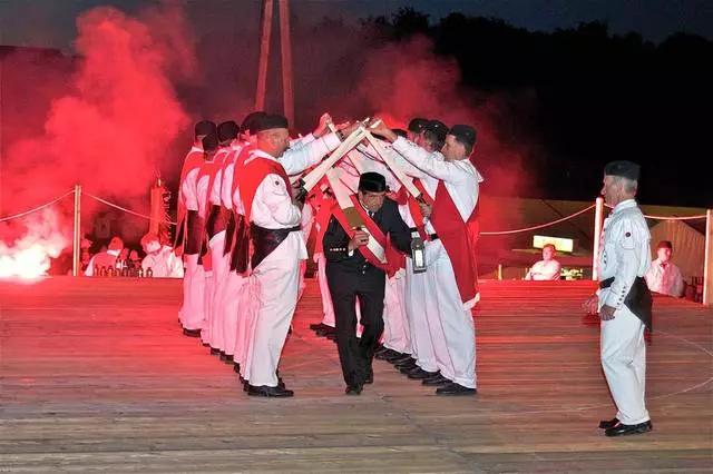 Liburan tradisional apa yang dapat dikunjungi di Salzburg? 8563_20