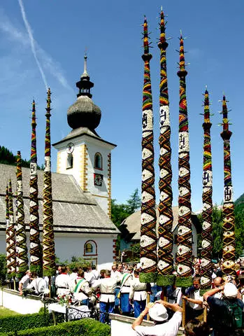 Kakšne tradicionalne počitnice lahko obiščete v Salzburgu? 8563_23