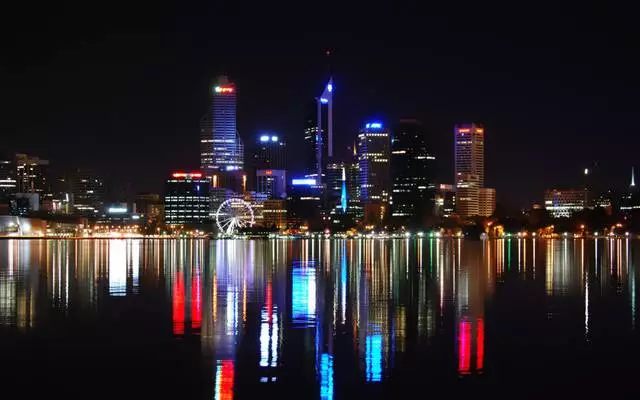 Perth: Gidaje tare da hali