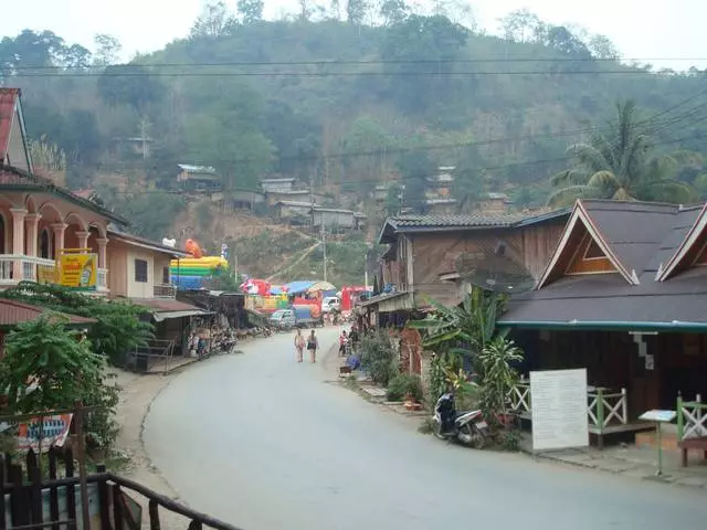 Hotel mana yang lebih baik untuk tinggal di Pakbenge?