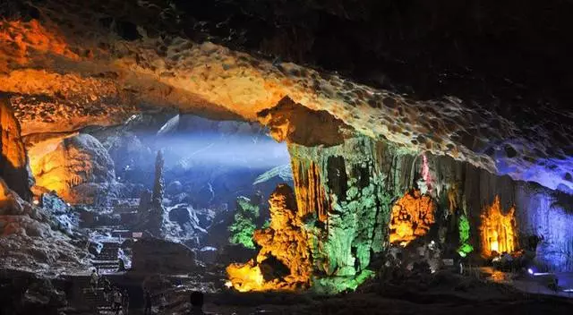 Ciò che vale la pena vedere ad Halong? 8762_2