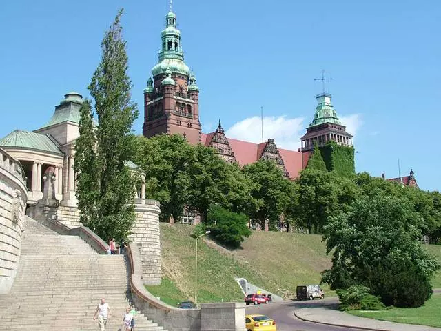 Zer ordu da hobe szczecin-en atseden hartzea? 8823_3