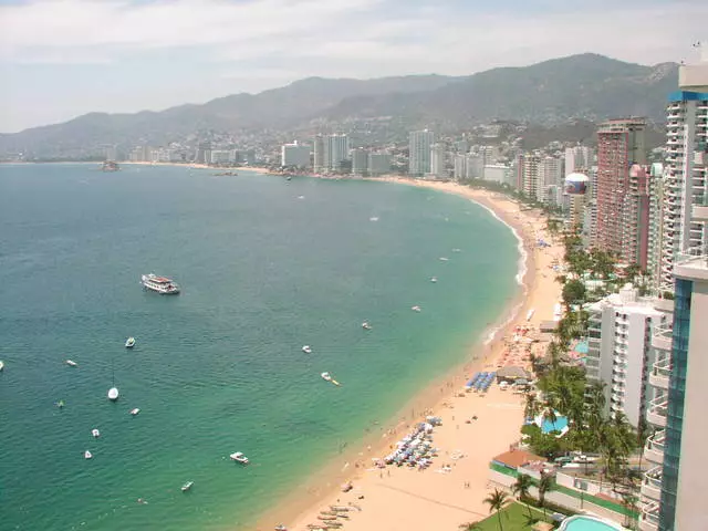 Cando paga a pena ir a vacacións en Acapulco? 8829_1