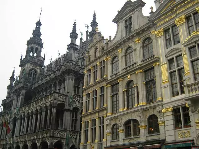 Dili malimtan nga mga lakaw sa Brussels