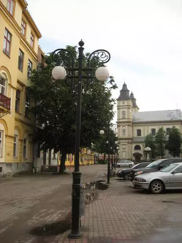 Ivano-Frankivsk aristocrático bem preparado 8900_51