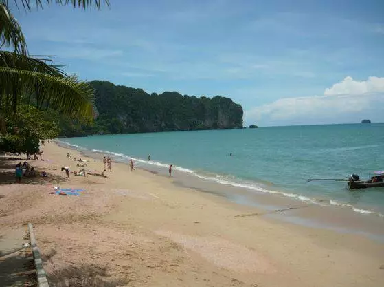 Sunny Phi Phi Phi бо соҳили тоза 8924_2