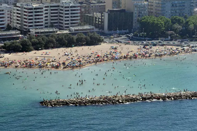 ¿Cómo tomarse de vacaciones en Bari?