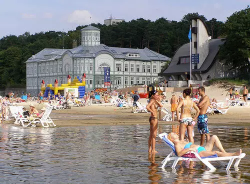 Ferie i Jurmala, på stranden i Dzintari