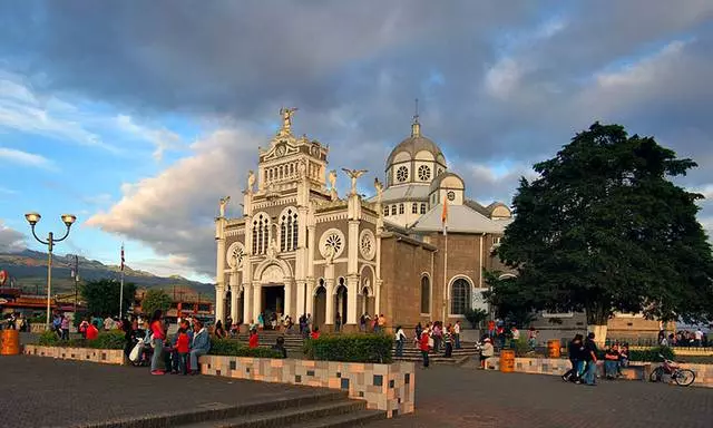 Reis na die rand van die land van Costa Rica (San Jose)