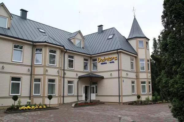 โรงแรมเลือกที่จะผ่อนคลายใน Jurmala คืออะไร? 9062_2