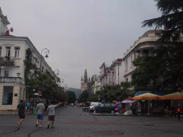 Batumi: Aquí sou convidats, no alienígenes. 9212_7