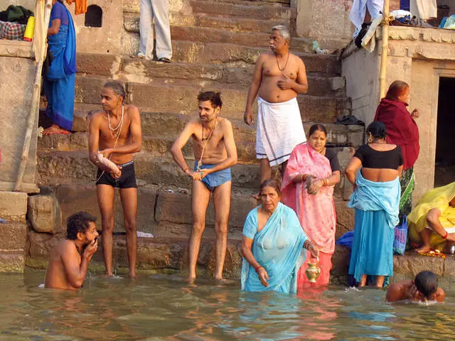 Hvad er interessant at se Varanasi? 9299_1