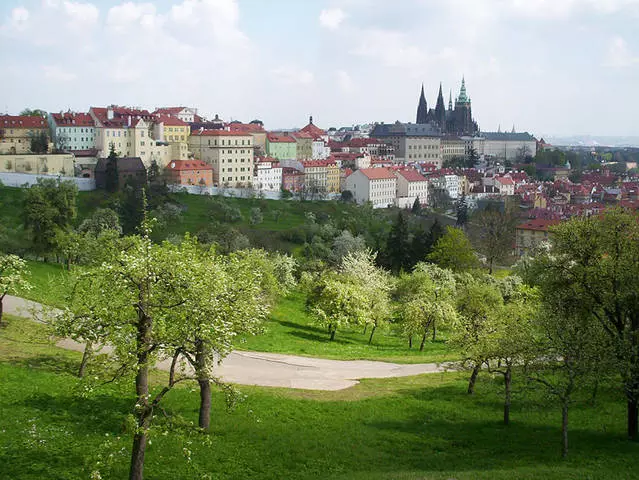 Ang pinakamahusay na Parks Prague. 9438_1