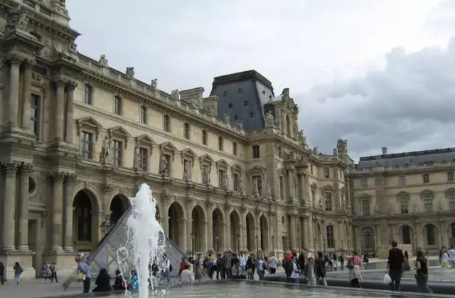 Sarapan dan makan malam saya di Paris