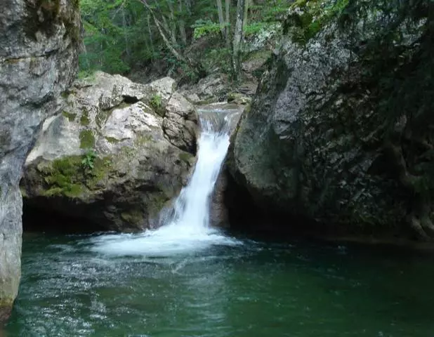 Gutembera muri Bakhchisheye na Canyon nini Climé 9471_3