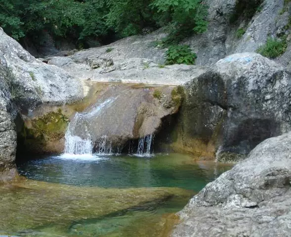 Nlegharị anya na Bakhchisaye na Big Canyon Crimea 9471_5