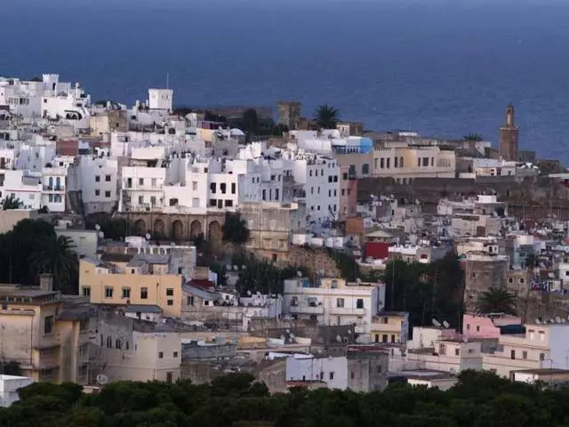 Tangier: pramonė rankų tarnai