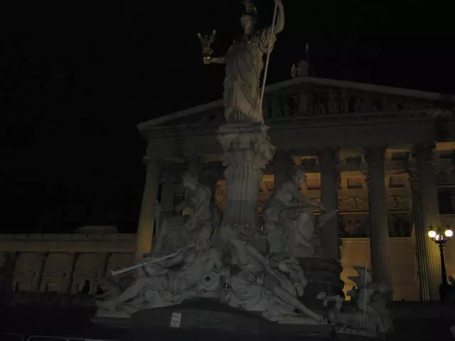 Fabulous Viena. 9547_2