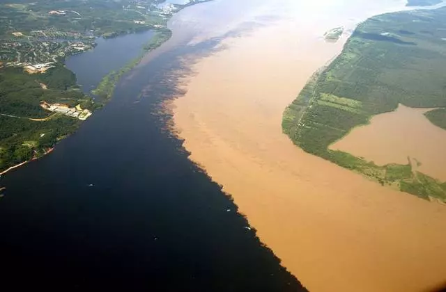 Kodi malo osangalatsa ndi ati omwe amabwera ku manaus? 9764_1